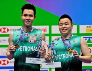 Aaron-Soh Wooi Yik juara dunia