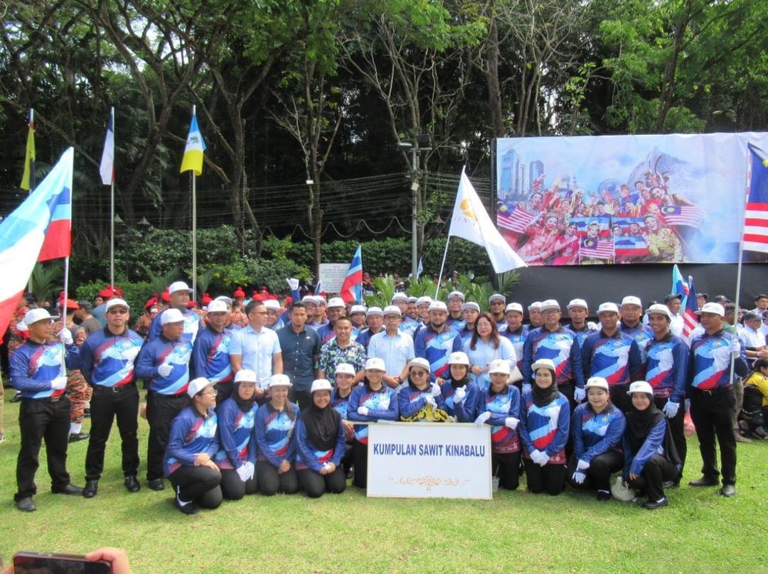 44 kakitangan Sawit Kinabalu sertai perarakan sambutan Hari Kebangsaan