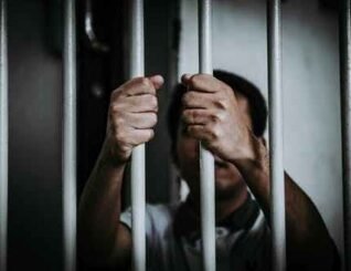 Tukang kayu rogol anak kandung hingga melahirkan dikena 10 sebatan