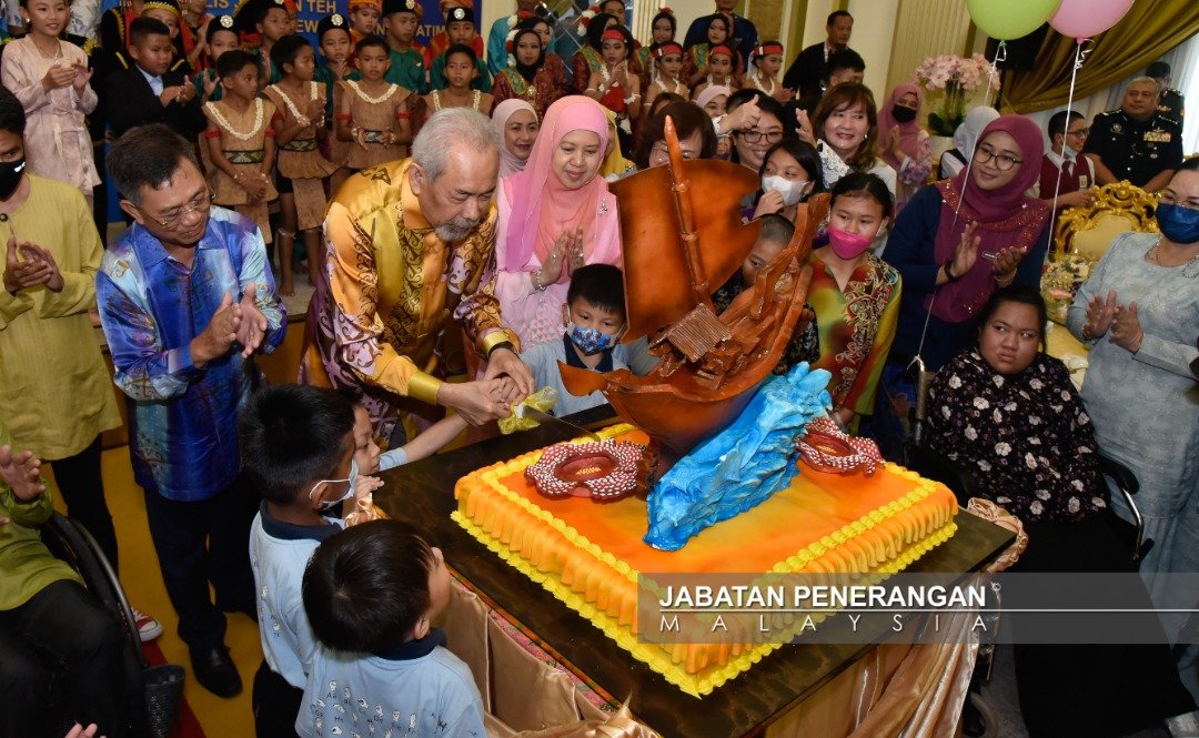 200 kanak-kanak meriahkan Majlis Jamuan Teh