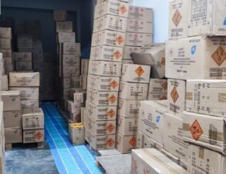 Polis rampas mercun, bunga api bernilai RM400,000