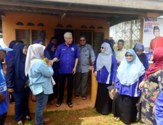 Penjawat awam diberi cuti khas, gaji awal