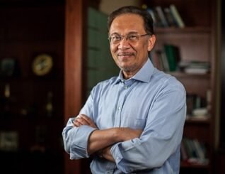 Situasi politik Sabah tenang, tiada perubahan kepimpinan: Anwar
