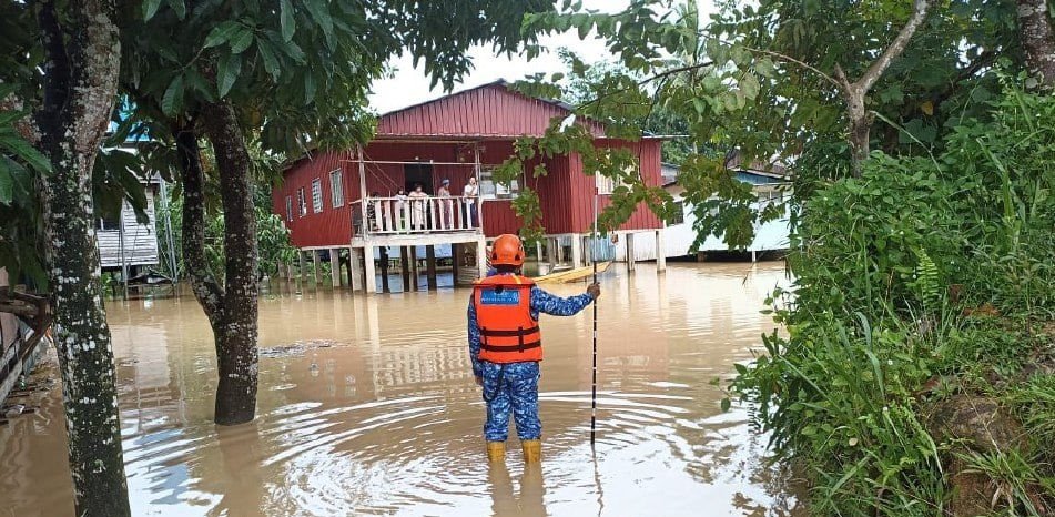 Sembilan Pusat Pemindahan Sementara banjir di Sabah dibuka