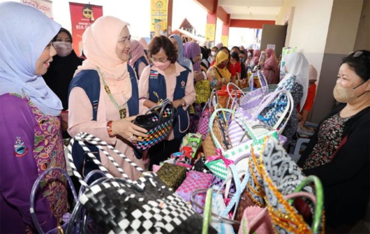 Usahawan wanita perlu lengkapkan diri ilmu perniagaan: Juliah