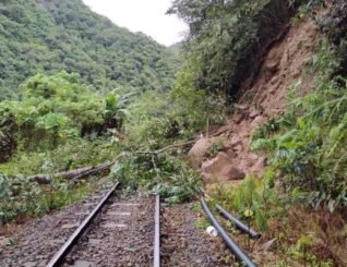 Enam perjalanan kereta api dibatal akibat tanah runtuh, banjir di Beaufort-Tenom