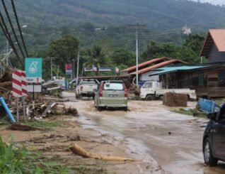 Ribut petir di pedalaman petang ini, mangsa banjir kekal 529 orang di Sabah