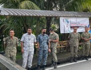 Pusat pengundian awal mula dibuka di Kem Lok Kawi hari ini