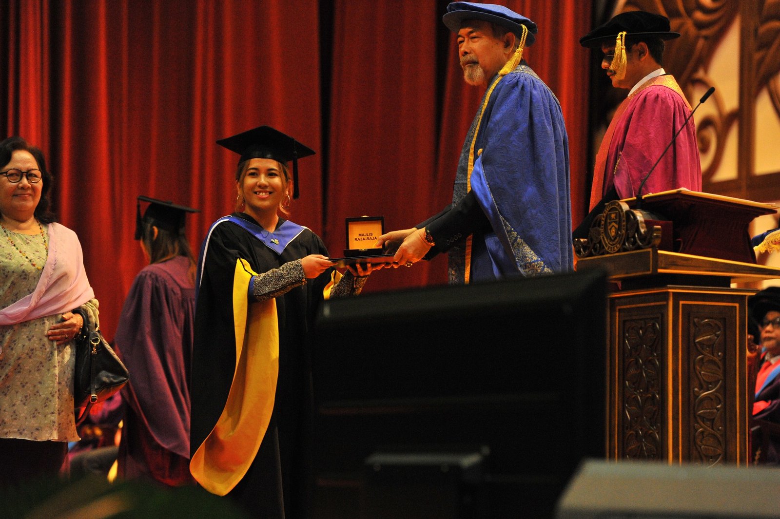 Kristy, graduan ASTiF pertama terima Anugerah Pelajaran Diraja
