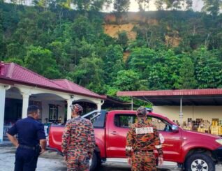 Penghuni diarah berpindah kejadian tanah runtuh di Kg Lebak Moyoh Kota Belud