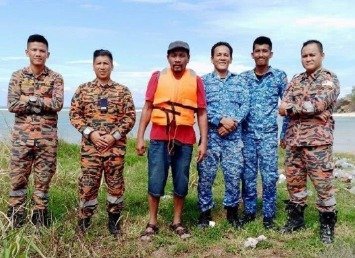 Berpaut pada tong ikan, lelaki 54 tahun terselamat dari bot karam di Kudat