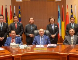 Hajiji pengerusikan Mesyuarat Kabinet pertama selepas rombakan