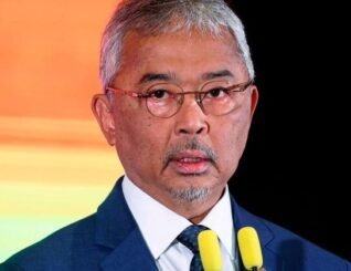 Agong mahu semua universiti bantu aspek pendidikan pelajar