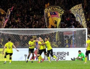 Harimau Malaya benam Singapura 4-1 mara ke separuh akhir