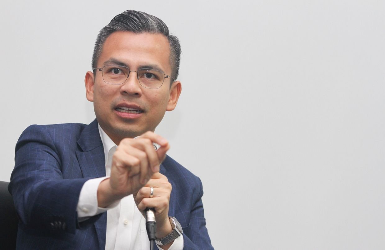 Tidak pernah bincang kurangkan bilangan penjawat awam: Fahmi