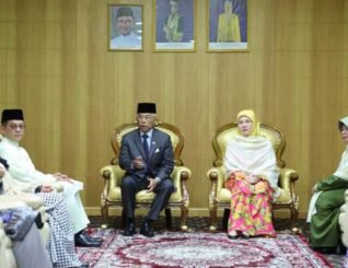 Yang di-Pertuan Agong berangkat tiba di Labuan untuk lawatan tiga hari