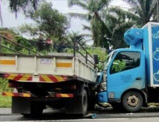 Lori 1 tan bertembung, seorang parah dua cedera di Sandakan