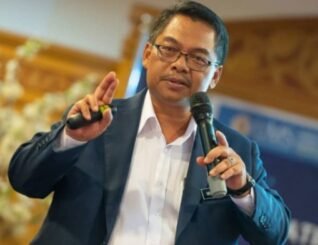 UMS anjur Public Talk Siri 1 bertemakan “Strategi Malaysia dalam Perkembangan Kerjaya Generasi Muda”