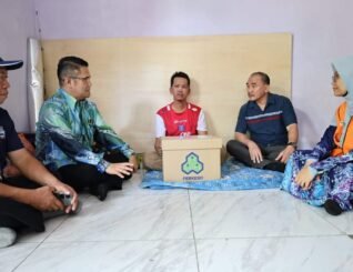 Ruslan santuni penduduk alami kecederaan di Kampung Lago