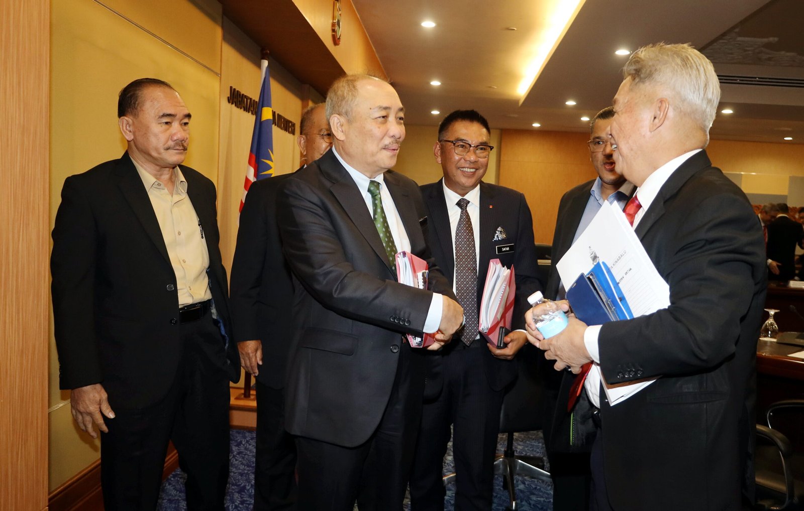 Kabinet lulus dasar industri biojisim kelapa sawit