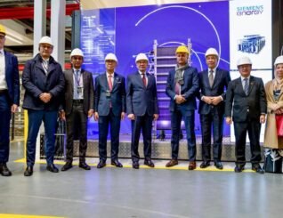 Ewon mengiringi Perdana Menteri, dalam lawatan kerja lima hari ke Berlin