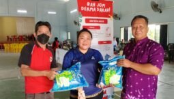 Penganjur Hargai Sumbangan Penderma, 14 Berjaya Menderma Darah di Tenghilan
