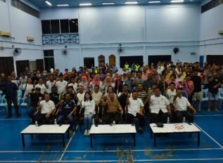 PBS ALU-ALUKAN KEPIMPINAN KAUM TIONG HUA – JOACHIM