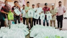 3,455 Bingkisan Ramadan diagihkan kepada KIR Islam di Membakut