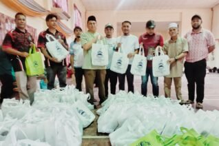 3,455 Bingkisan Ramadan diagihkan kepada KIR Islam di Membakut